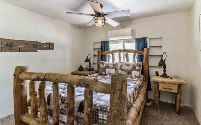 Prince Pine 3 Bedroom Cabin by Redawning