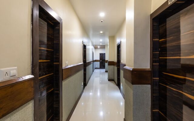 Oyo 41898 Balaji Palace