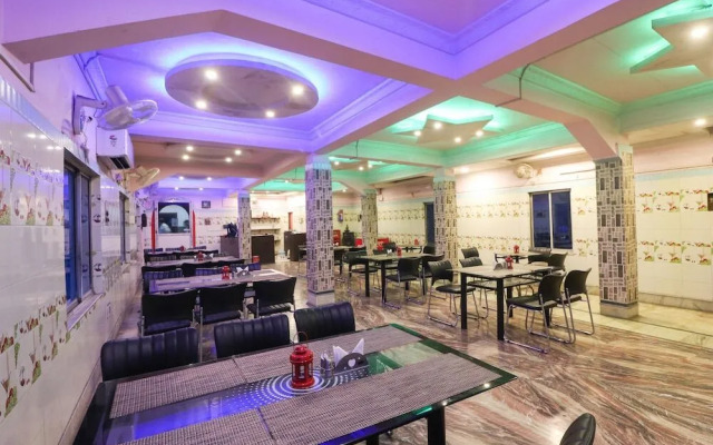 Silver Woods by OYO Rooms