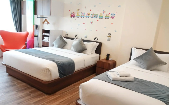 Five/6 Hotel Splendour