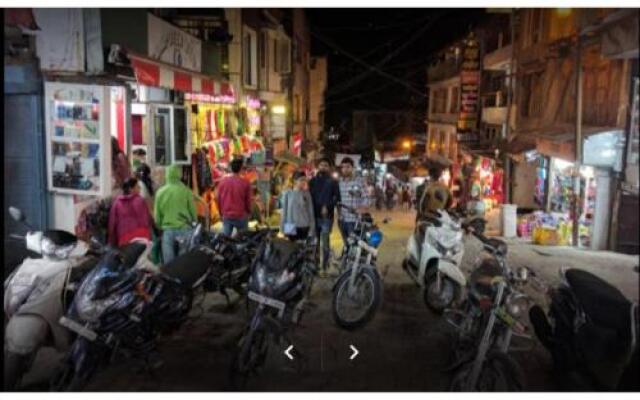 Excellent Stay at Mall