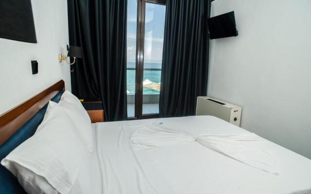 Aigli Hotel