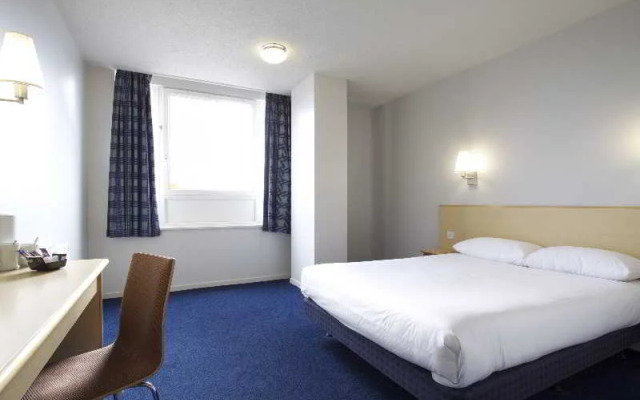 Travelodge Birmingham Central Broadway Plaza Hotel