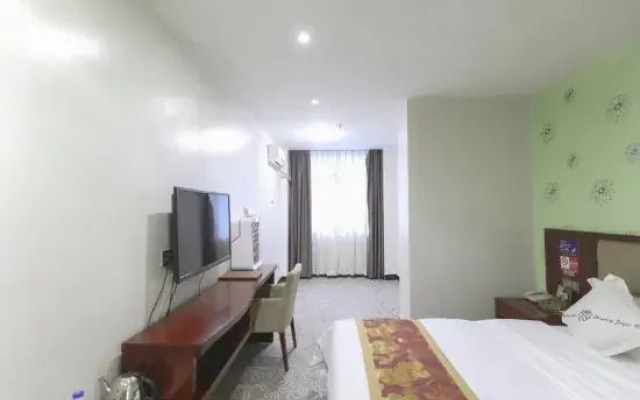 Sheng Deng Yue Min Hotel (Shenzhen Henggang Metro Station)