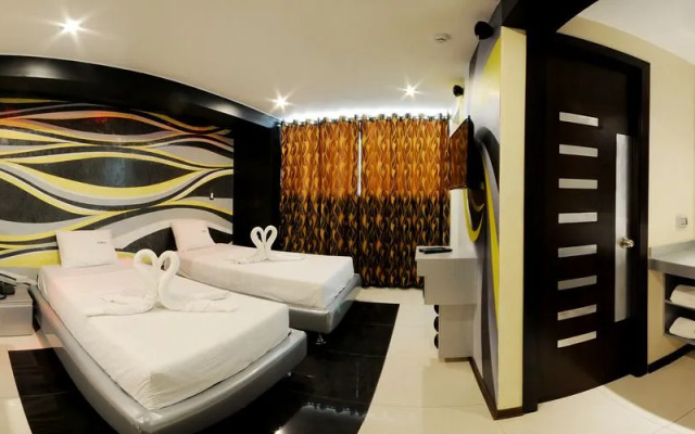 Qollana Business Hotel