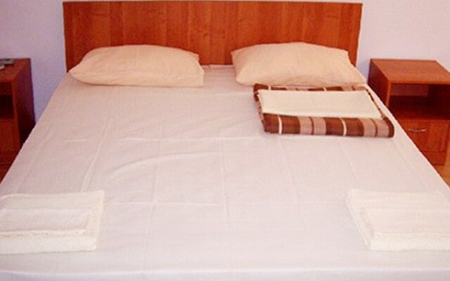 Hotel Sharmat