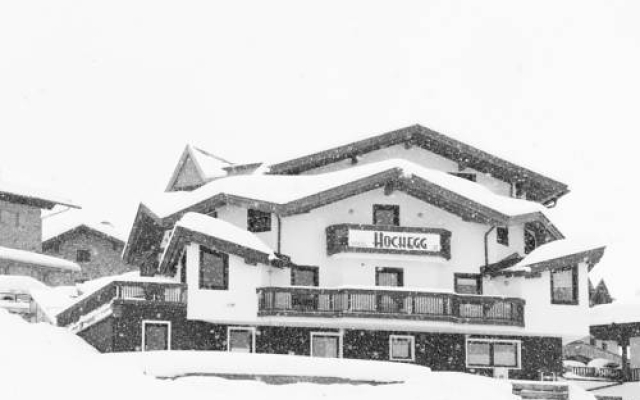 Aste´s Hochegg Pension