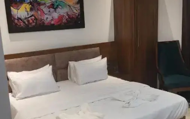 Hotel Midtown Aligarh