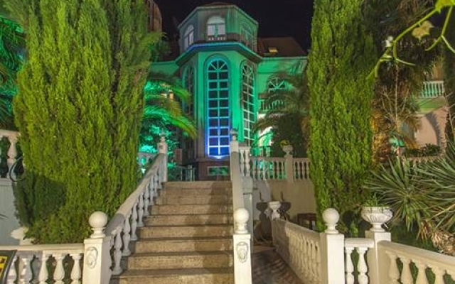 Medovaya Villa