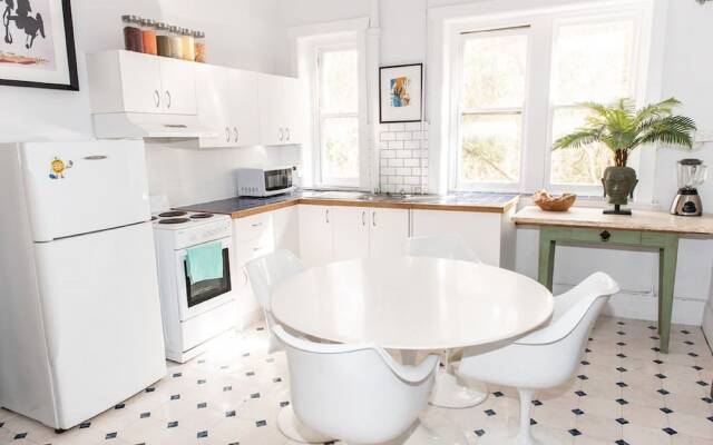 Bondi Beach Gorgeous Apartment H323