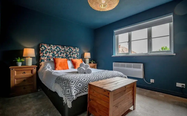 Host Stay Hales Orchard