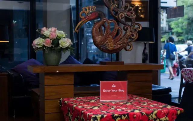 Villa Cha Cha Phra Athit