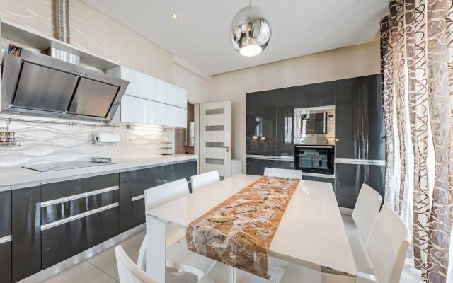 The Grand Luxurious Duplex