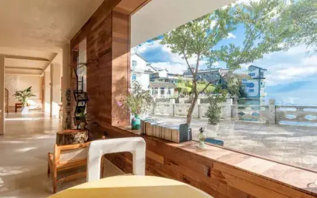 Monet garden net Red Sea View Inn