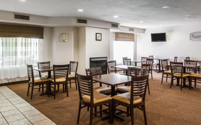 Sleep Inn & Suites