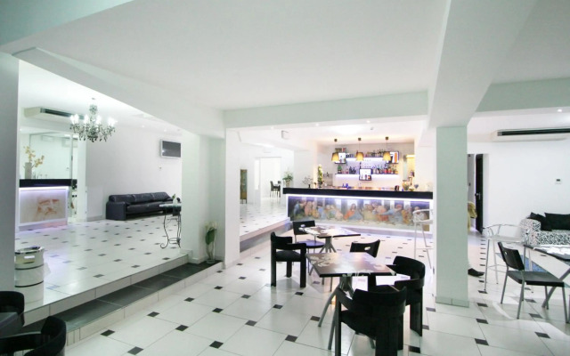 Hotel Leonardo