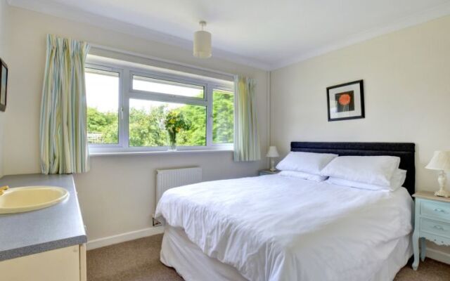 Holiday Home Crescent