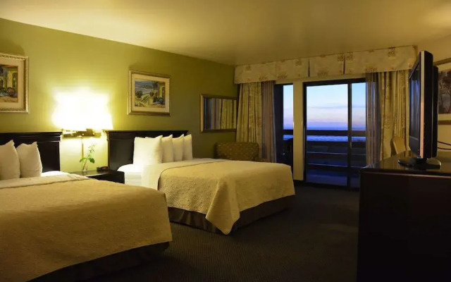 SureStay Plus Hotel Gold Beach