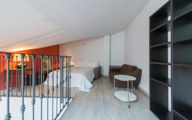 Heart Centre Milan Navigli 3 Levels Apartment
