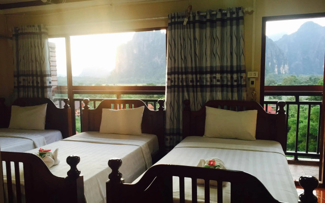 Mountain View Riverside Boutique Hotel
