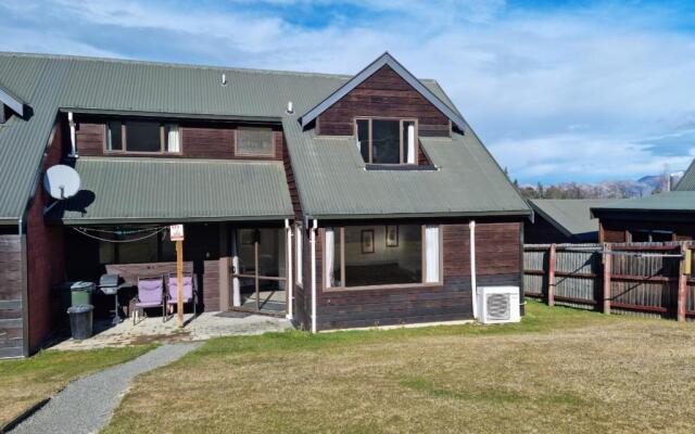 52b Conical Hill Road