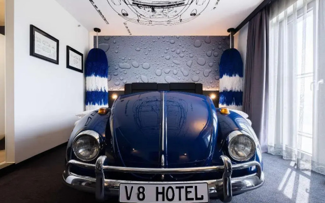 V8 Hotel Köln