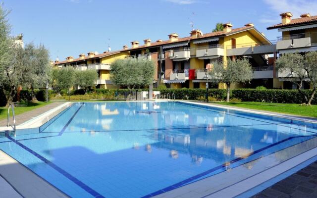 Tasteful Holiday Home in Sirmione With Pool