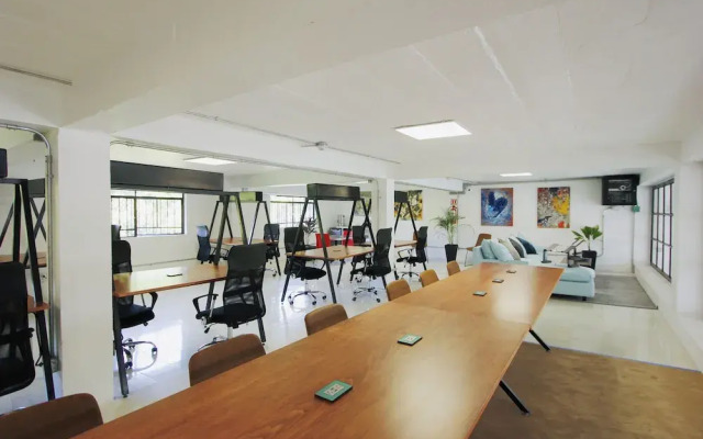 Joint Boutique Hotel