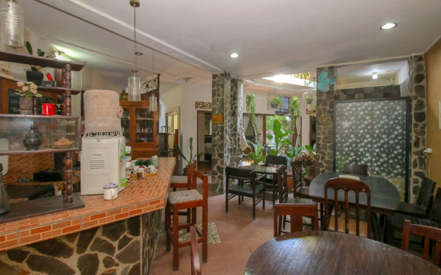 Airy Eco Syariah Bougenville Satu 10 Tangerang Selatan