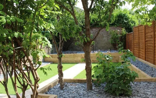 Orchard Garden Apartment