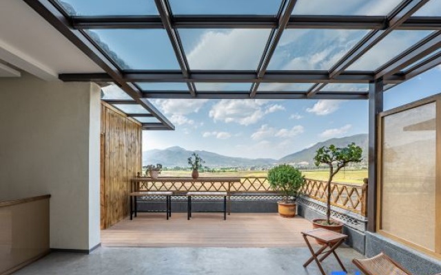 Rice Companion Villa (Shaxi Ancient Town Branch) – Balcony – Dali