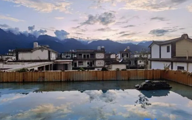 Cloud and river view Garden