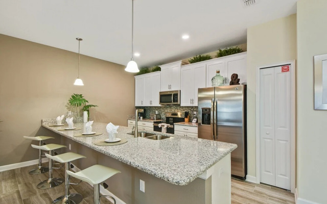 Champions Gate 1579sltm