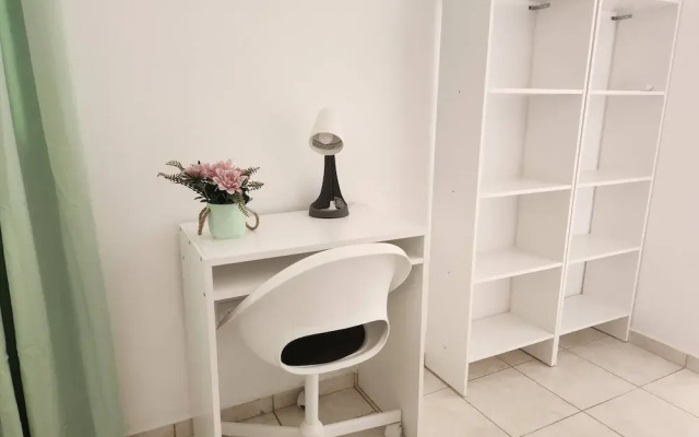 Secure 4-pers Apartment Close to the Beach