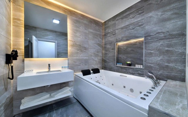 Nish Suite Atasehir