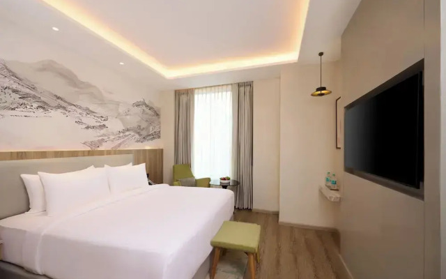 Riviera Sarovar Portico Pathankot