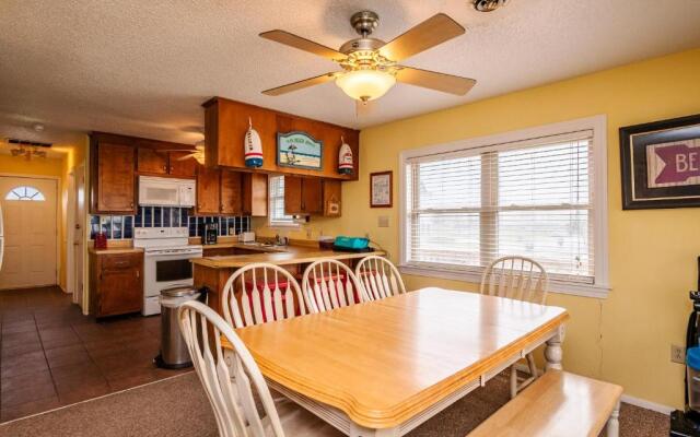 Beach Barn by Oak Island Accommodations
