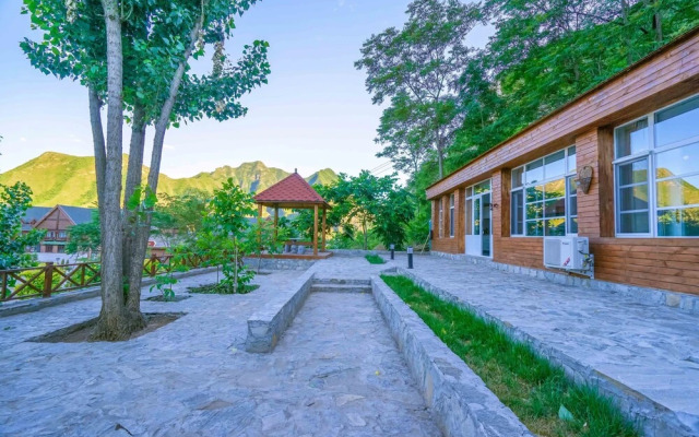 Yiyun Rural Residence Siji ChristmasTown