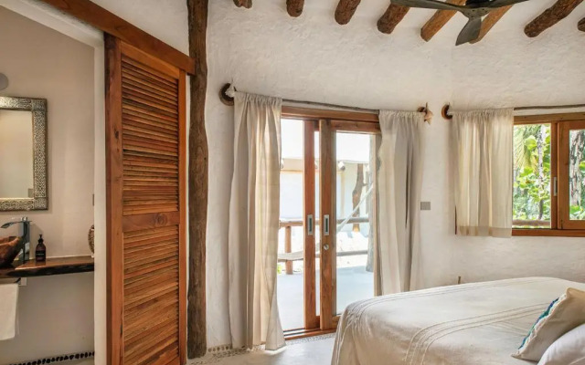 Mawimbi Boutique Hotel