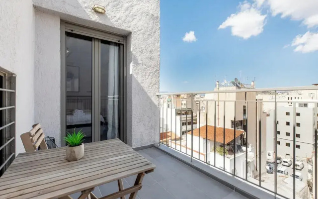 Andromeda - 1 Bedroom Apt & Terrace in Athens