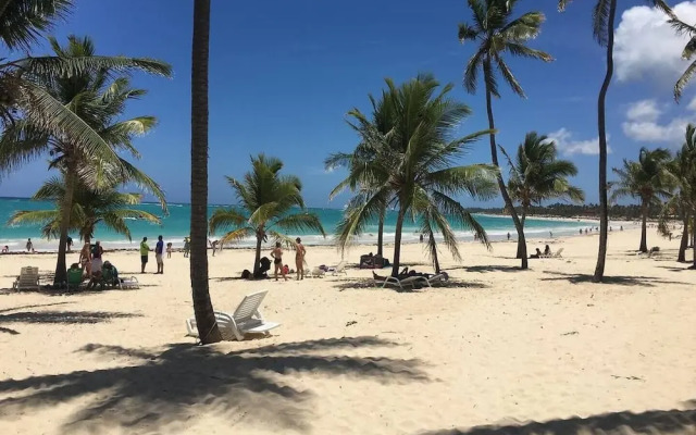 Punta Cana - Apartment - Sleeps 4 - Pool - Hot Tub