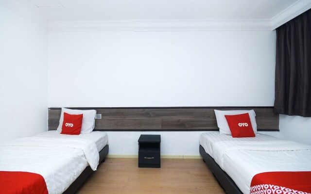 River Inn by OYO Rooms
