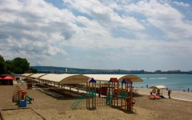 Гостевой Дом на Изумрудной улице 24