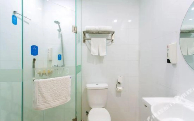 Yiju Hotel (Xi'an Aerospace City Subway Station Branch)