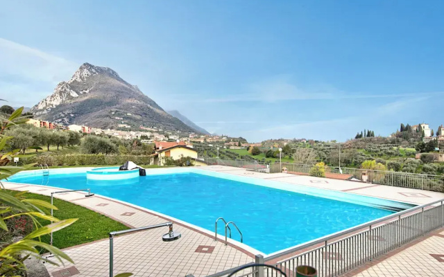 John's House-Lakeview & shared pool