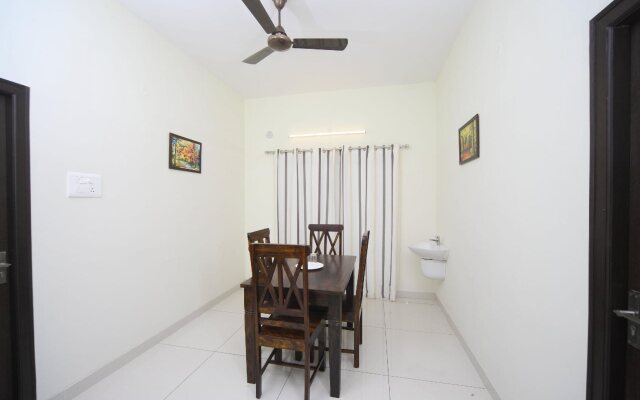 The Lawns By OYO Rooms