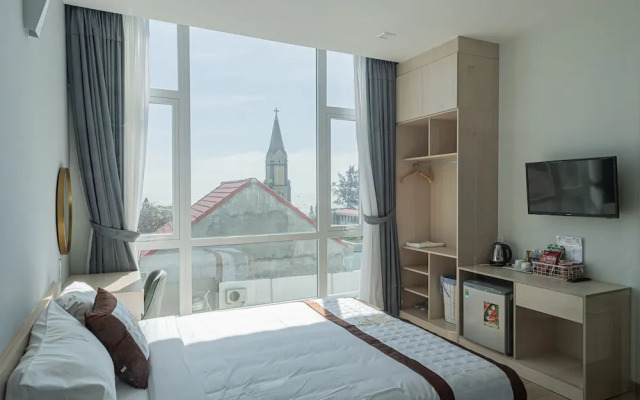Yurii Hotel