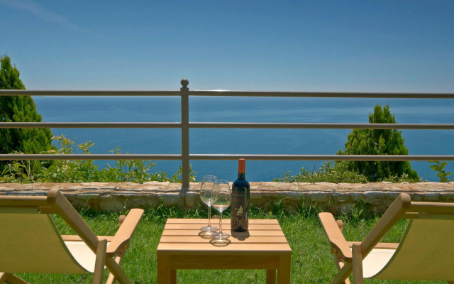Blue Horizon Suites