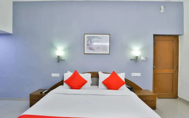 Hotel Chicago By OYO Rooms