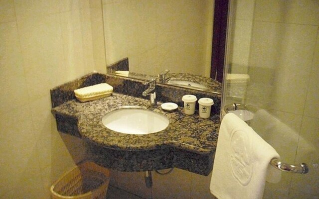 GreenTree Inn Shandong Weihai Gangkou Express Hotel